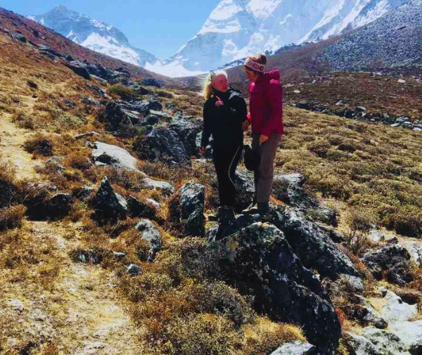 An acclimation hike to Ama Dablam View Point